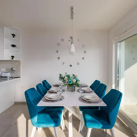 Marko - New Sea View With Free Parking * Makarska